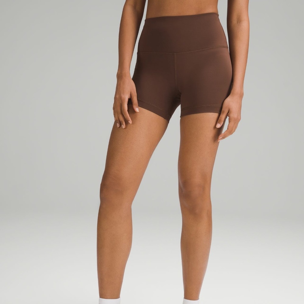 Lululemon Wunder Train High-Rise Short 4"